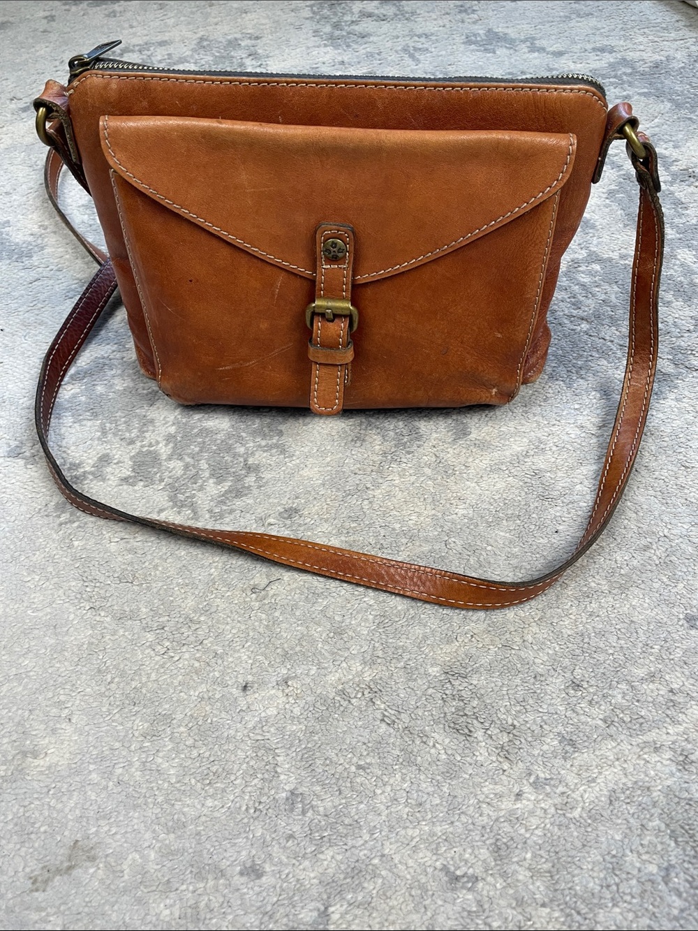 Patricia Nash Avellino Distressed Leather Crossbody Bag Cognac Tan